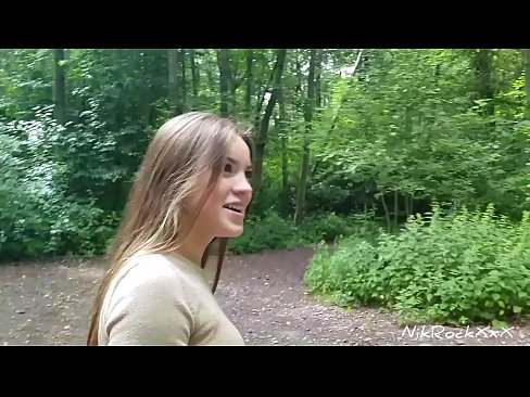 ❤️ J'ai proposé à Evelina de baiser dans un lieu public ! Elle a dit oui. Puis je l'ai baisée dans le cul et j'ai joui dans sa bouche. Puis elle s'est pissée dessus. ☑ Fucking at us ❌❤
