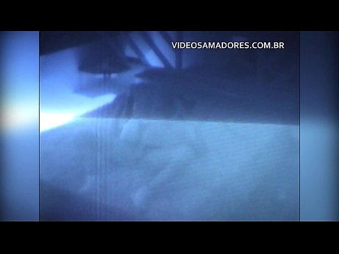 ❤️ Un mari filme sa femme en train de baiser son voisin et découvre qu'il est cocu. ☑ Fucking at us ❌❤