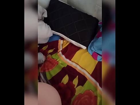 ❤️ Ma colocataire reste seule à la maison parce que son mari est en vacances et j'en profite pour la baiser et lui remplir le cul de lait. ☑ Fucking at us ❌❤